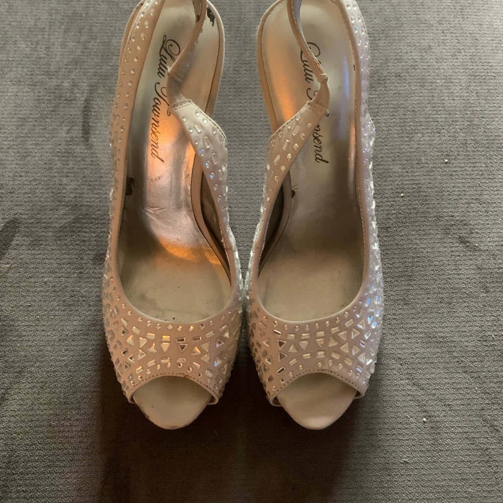Elegant Silver Beaded Peep-Toe Slingback Heels